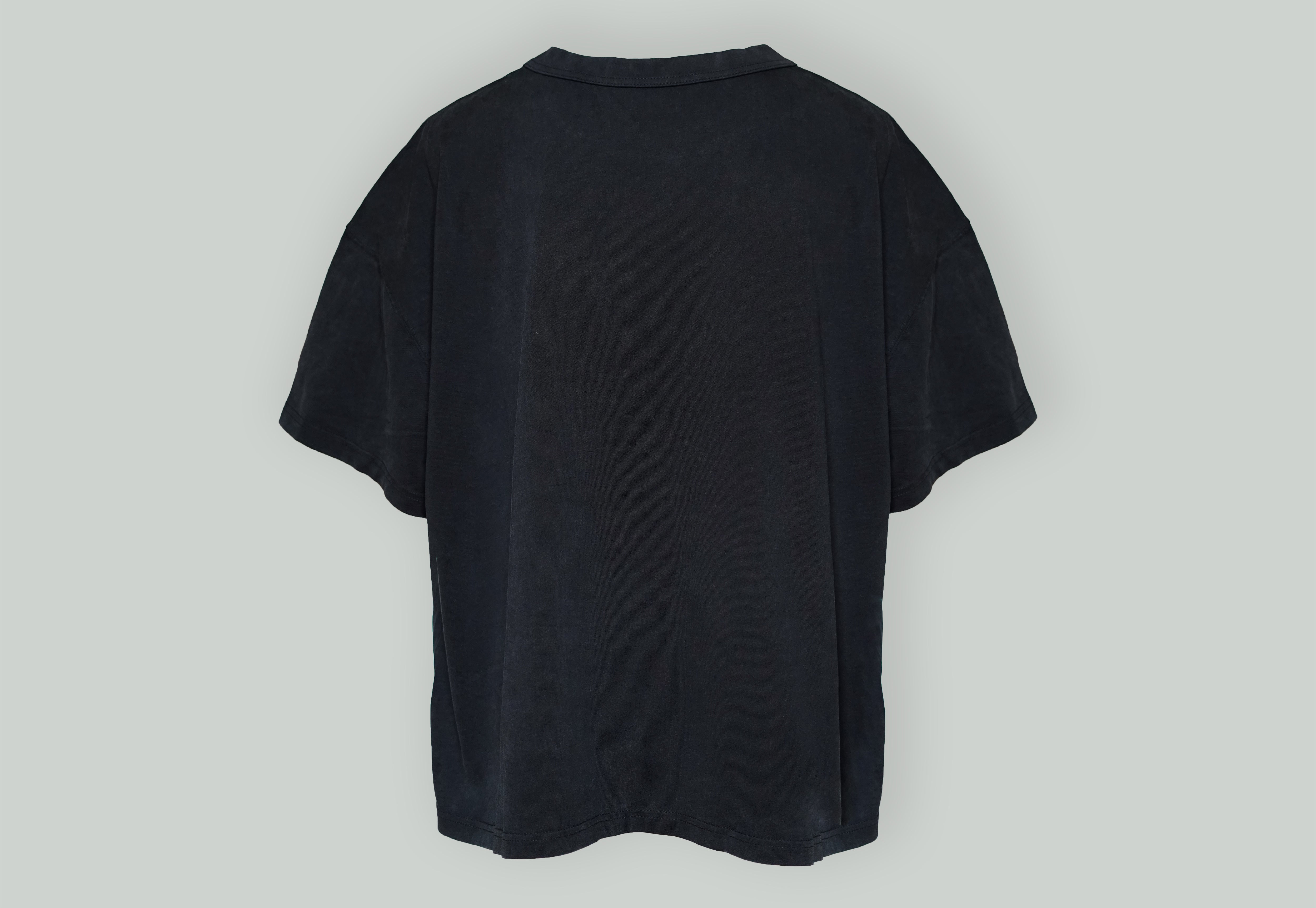 Loose Boxy Fit Tee in black with roundneck from Misela Studios - Backview